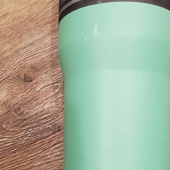 Stanley Tumbler - Picture 4 of 7